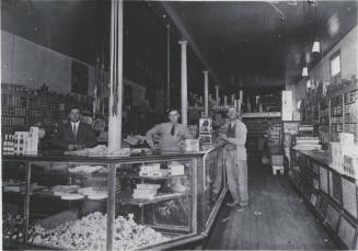 OS-202   Employees in Birchett Brothers Grocers
