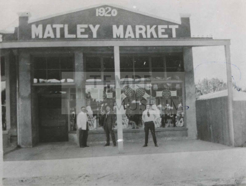 OS-213   Matley Market on East 8th Street