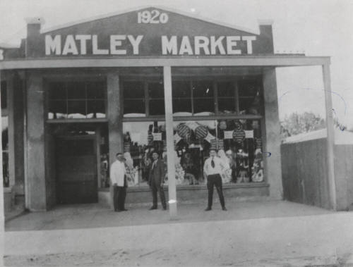 OS-213   Matley Market on East 8th Street