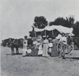 OS-254   Haigler Family and their Horse and Buggy