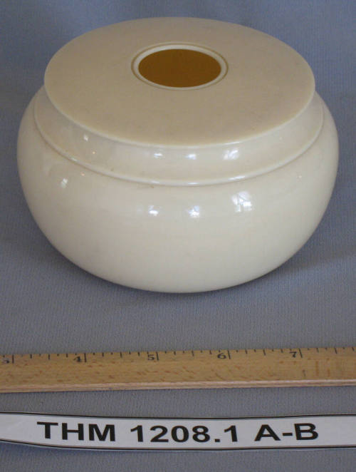 Receiver with Lid, Hair