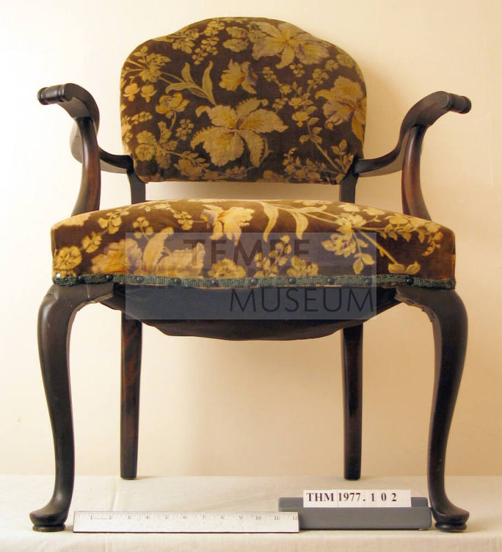 Queen Anne mahogany chair