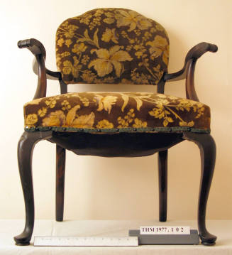 Queen Anne mahogany chair