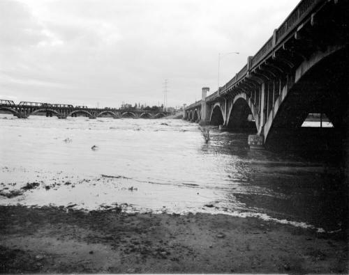 Flooded Salt River and Tempe bridges
