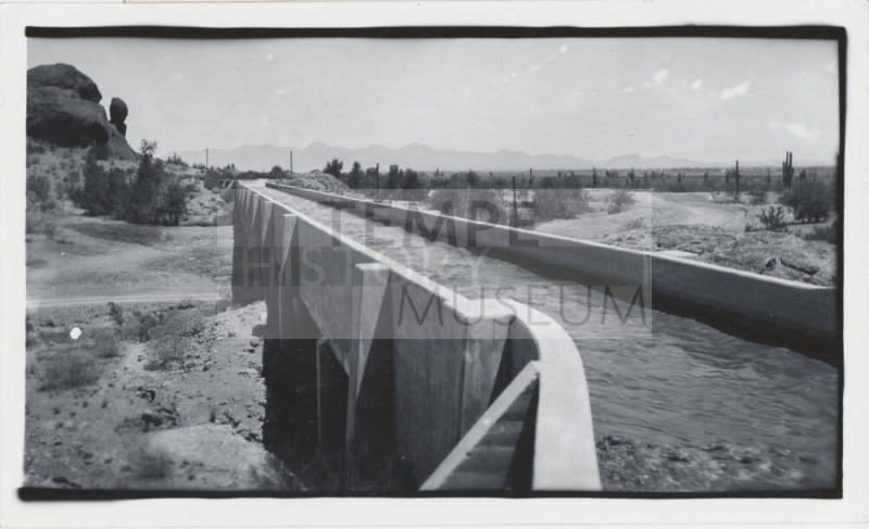 Crosscut Canal Viaduct in Papago Park