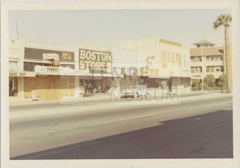 Boston Store - 414 to 402 Mill Avenue - Tempe, Arizona