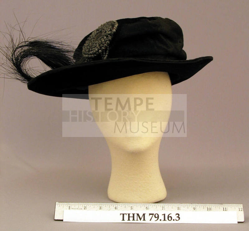Black velvet hat