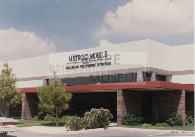 Metro Mobile Cellular Telephone Systems, 528 West 21st Street, Tempe, Arizona