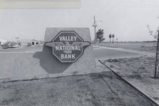 Valley National Bank - 6470 South McClintock Drive, Tempe, Arizona
