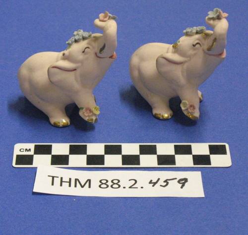 Elephant Figurines, pink and trumpeting