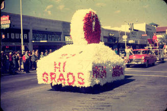 Parade:  "Hi Grads" float - Mill Avenue, Tempe