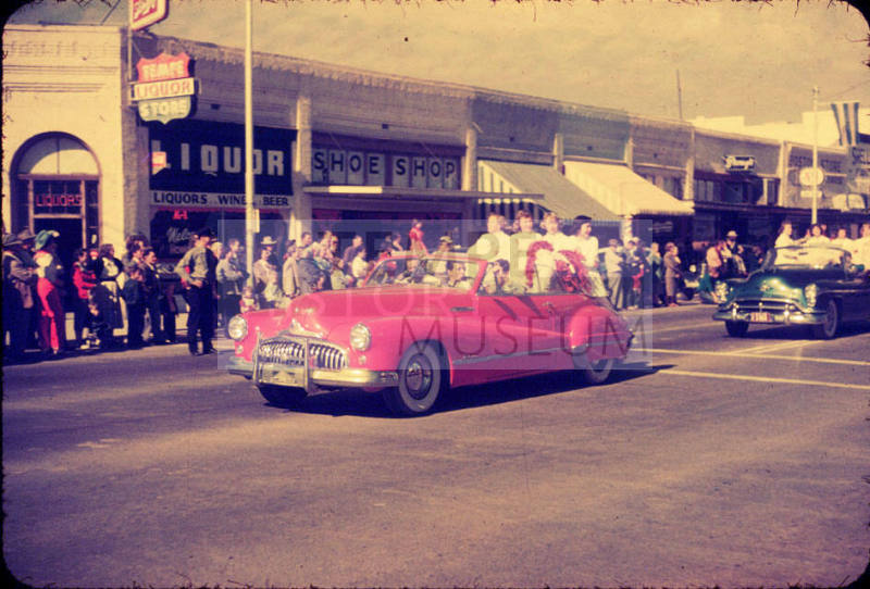 Parade:  Pink Buick Convertible - Mill Avenue, Tempe