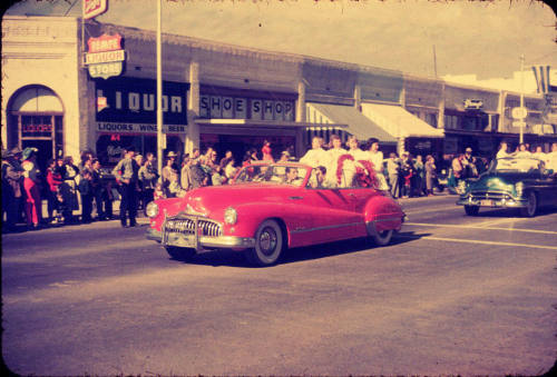 Parade:  Pink Buick Convertible - Mill Avenue, Tempe