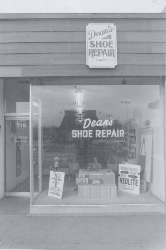 Dean's Shoe Repair - 718 South Mill Avenue, Tempe, Arizona