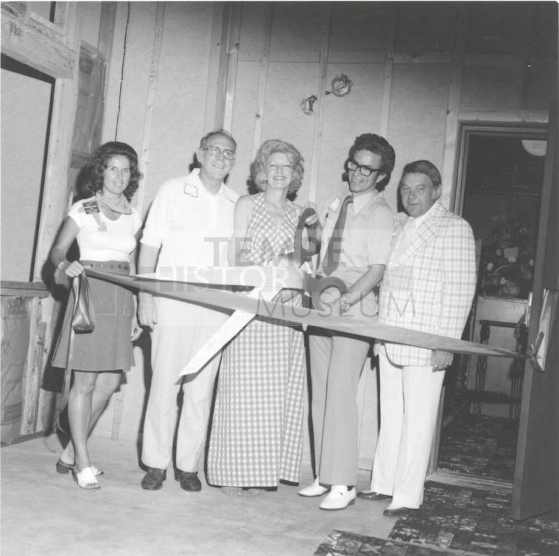 Opening A New 'Old Place' - Tempe Daily News - September 15, 1977