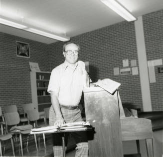 Warren Dennis Sings Praises of Music and McClintock High School, Tempe Daily News, April 6, 1978