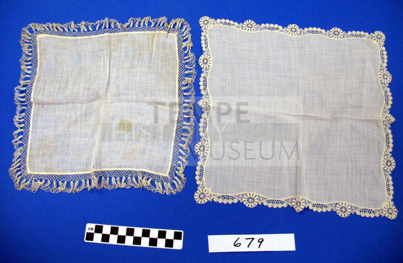 Hair-pin lace handkerchief