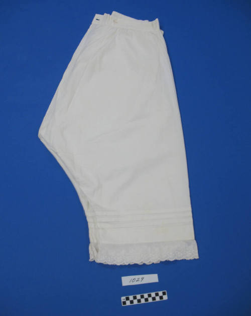 White cotton crotchless panties