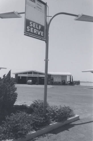 Exxon Gasoline Station - 5124 South Mill Avenue, Tempe, Arizona