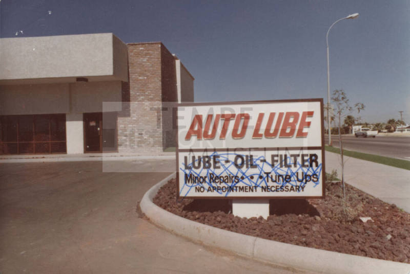 Auto Lube - 808 South Priest Drive, Tempe, Arizona