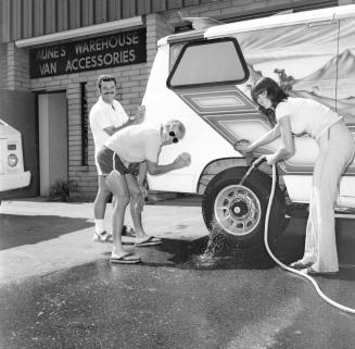 Vans Turn Into Recreational Vehicles - Tempe Daily News - August 18,1978 - (2 of 2)