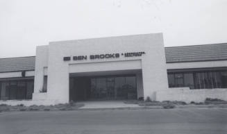 Ben Brooks and Assosicates -Realtor - 5012 South Price Road, Tempe, Arizona