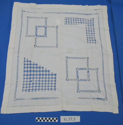 White bureau scarf with drawnwork border