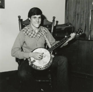 Move over Bach: bluegrass finds a corner in ASU curriculum, from Tempe Daily News, 1985