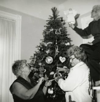 Public invited to sample a pre-statedhood Christmas.  - Tempe Daily News, Noember 27 1985