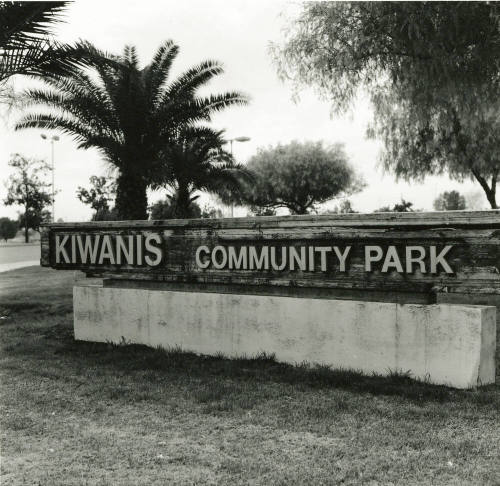 Kiwanis Comunity Park entrance sign