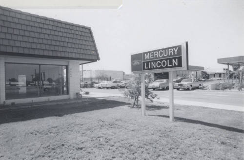 Jack Ross Lincoln Mercury Car Dealership - 2724 N. Scottsdale Road - Tempe, AZ