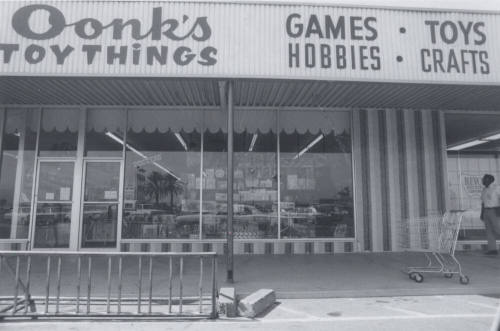 Oonk's Toy Things - 15 East Southern Avenue, Tempe, Arizona