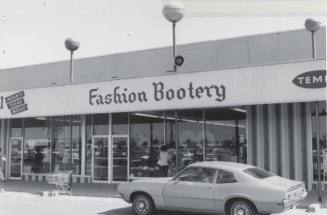 Fashion Bootery - 27 East Southern Avenue, Tempe, Arizona