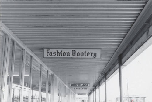 Fashion Bootery - Shoe Store - 27 East Southern Avenue, Tempe, Arizona