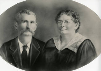 Oval Picture of Mr. and Mrs. Craig Estelle, the parents of Estelle Hackett.