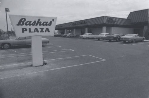Bashas' Plaza - 1717 East Southern Avenue, Tempe, Arizona