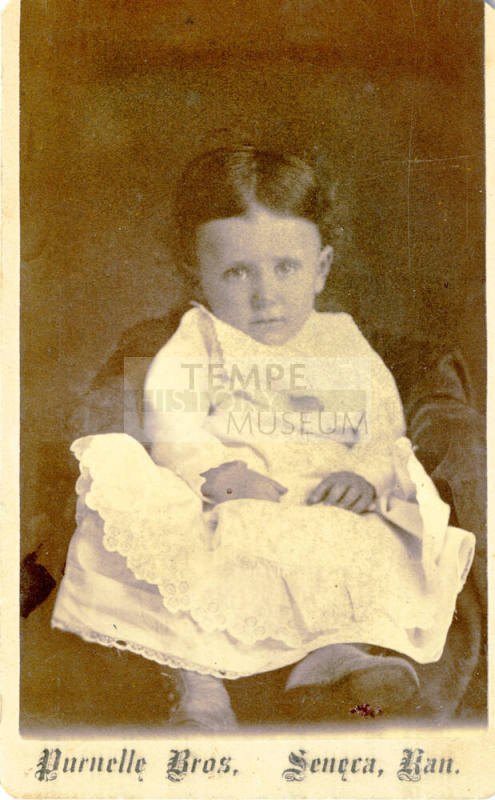 Portrait of Edna Roots Fuller as a child in Seneca, Kansas