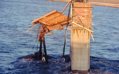 Pier and remains of framework for new bridge span.