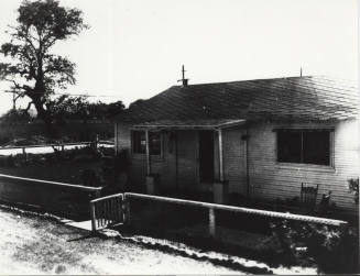 Photograph of Fred L. and Emma Giles House