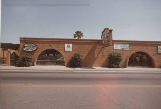 University Arches Retail Center  - 122 East University Drive, Tempe, Arizona