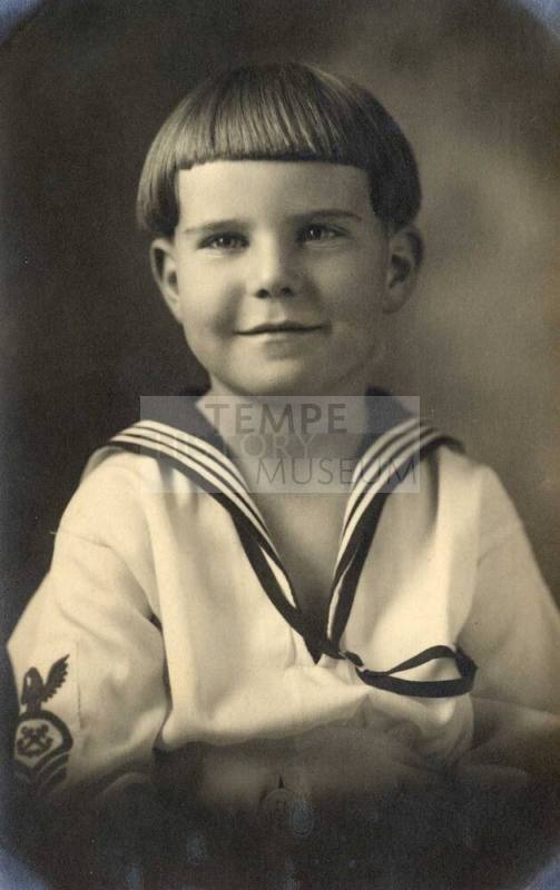 Photo of Laurence Ward Carr at age 5 years