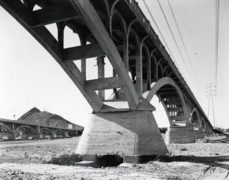 Ash Avenue Bridge Relationship of Arch Ribs and Struts