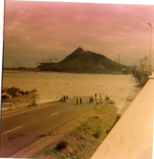 Salt River Flood From Northside Looking at Tempe Butte