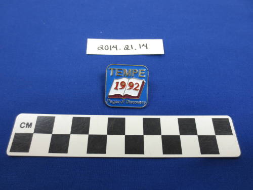Lapel pin, Tempe 1992: Pages of Discovery