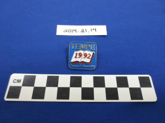Lapel pin, Tempe 1992: Pages of Discovery