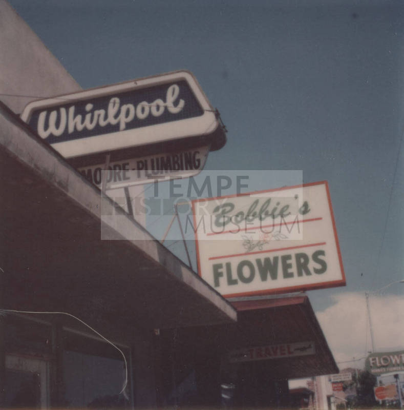 Bobbie's Flower and Gift Shop - 16 East 5th Street, Tempe, Arizona