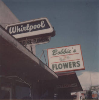 Bobbie's Flower and Gift Shop - 16 East 5th Street, Tempe, Arizona