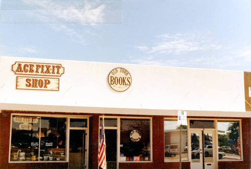 Old Town Books - 10 West 7th Street, Tempe, Arizona