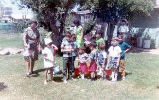 Children and women at Easter at Elias-Rodriguez house