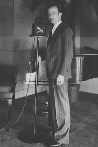 Howard Pyle with Ktar Microphone and Piano